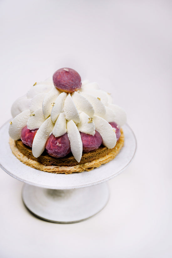 Vanilla Taro Saint-Honoré Cake (Whole) I 香草芋泥聖多諾黑泡芙蛋糕(原個)