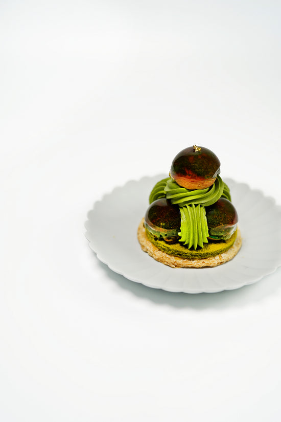 Matcha Black Sesame Saint-Honoré Cake I 抹茶黑芝麻聖多諾黑泡芙蛋糕