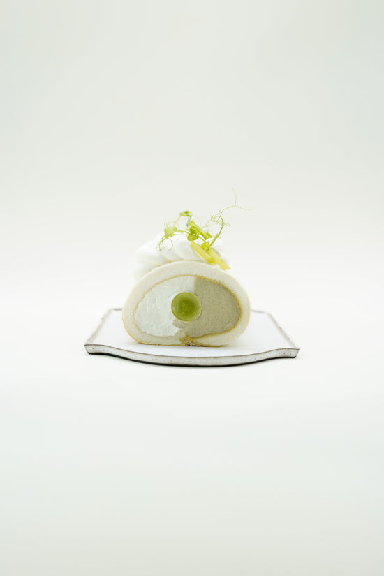 Japanese Shine Muscat Sencha Milk Roll Cake (Whole) | 日本香印青提煎茶牛奶卷蛋(原條)