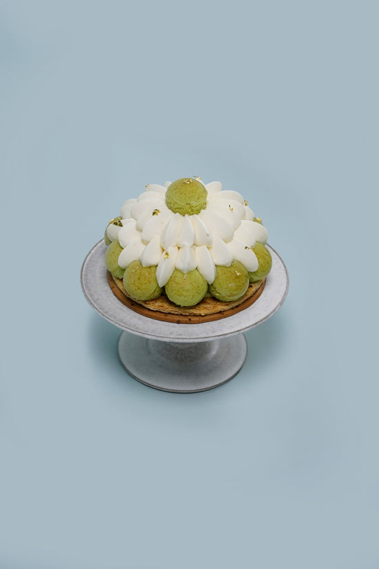 Jasmine Pear Saint-Honoré (Whole) I 茉莉花洋梨聖多諾黑泡芙蛋糕(原個)