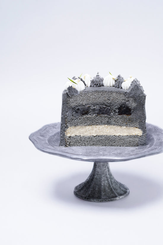 Black Sesame Peanut Mochi Sponge Cake | 黑芝麻花生麻糬忌廉蛋糕