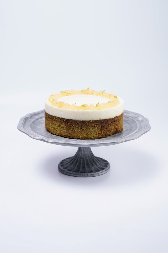 Pear Tieguanyin Mochi Basque Burnt Cheesecake (Whole) I 香梨鐵觀音麻糬巴斯克芝士蛋糕(原個)