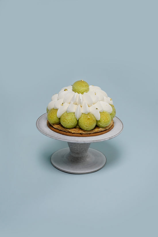 Jasmine Pear Saint-Honoré (Whole) I 茉莉花洋梨聖多諾黑泡芙蛋糕(原個)