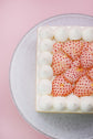 Japanese Awayuki Strawberry White Chocolate Cream Cake (Whole) | 日本淡雪草莓白朱古力忌廉蛋糕 (原個)