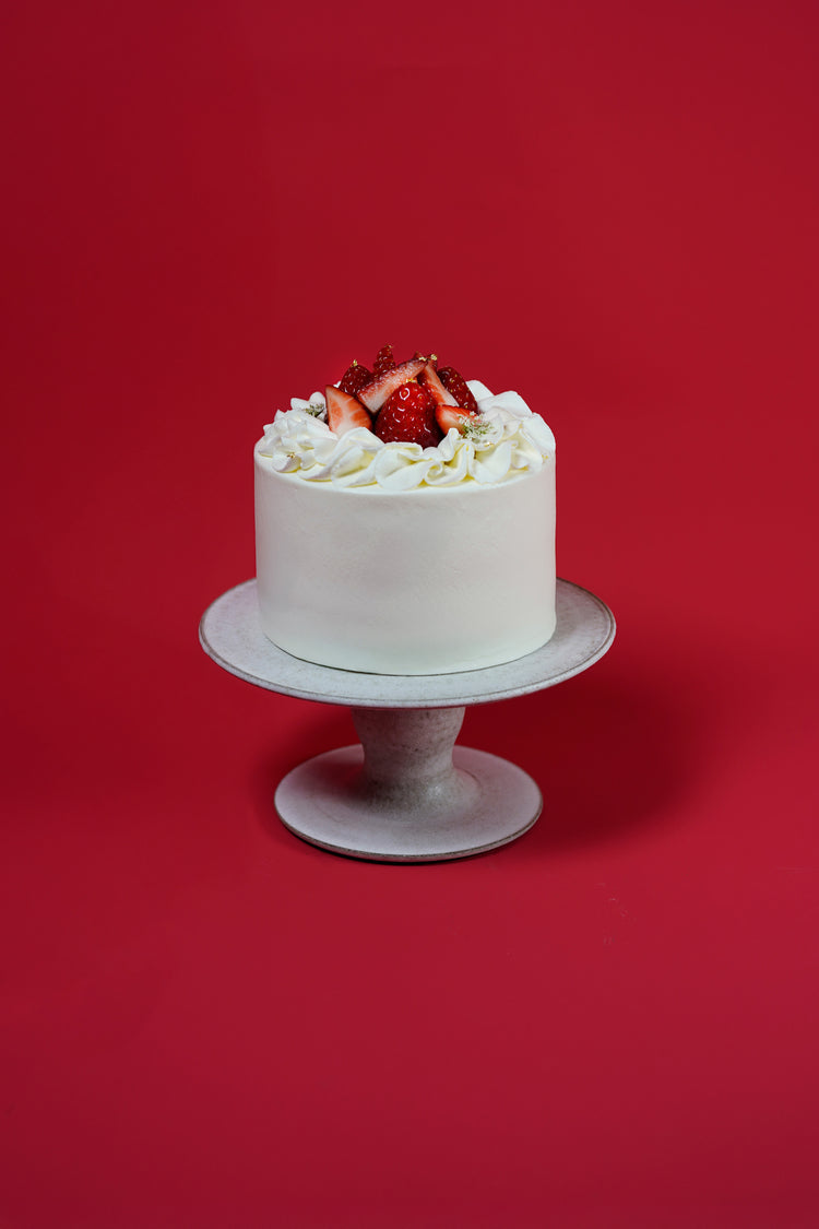 SIGNATURE CREAM CAKES