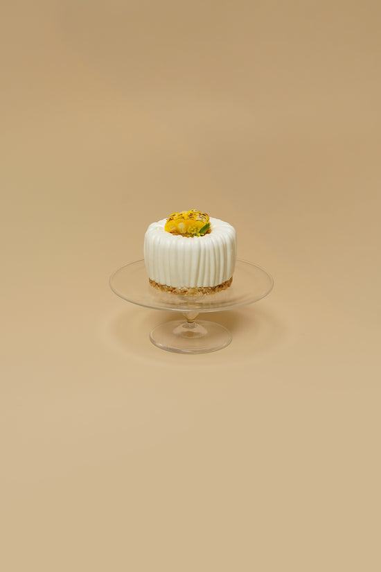 Sweet Corn Tonka Bean Cream Cheese Mousse Cake | 流心粟米零陵香豆忌廉芝士慕絲蛋糕